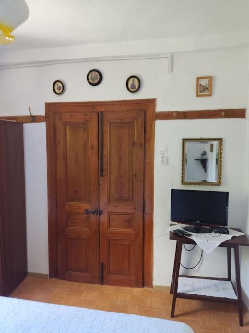 Athena'S Guest House Stagiates Luaran gambar
